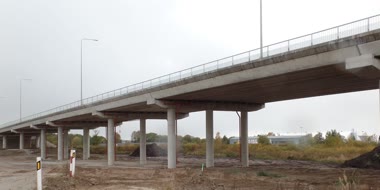 Valmis Kroodi ligi 200 meetri pikkune viadukt üle raudteede